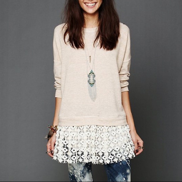 Free People Tops - 💛24 HR SALE💛 FREE PEOPLE shake it beach pullover